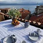 Complete House With Sea View In The Center On Island Krk Ferienhaus