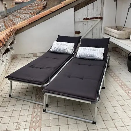 Complete House With Sea View In The Center On Island Krk 펜션 *