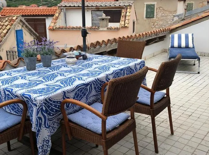 Complete House With Sea View In The Center On Island Krk *